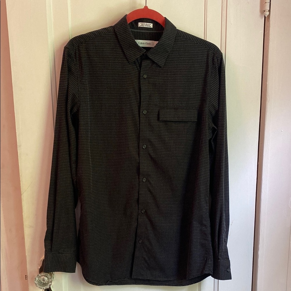 Calvin Klein Men's Black Pattern Button Down Shirt, Size: Small